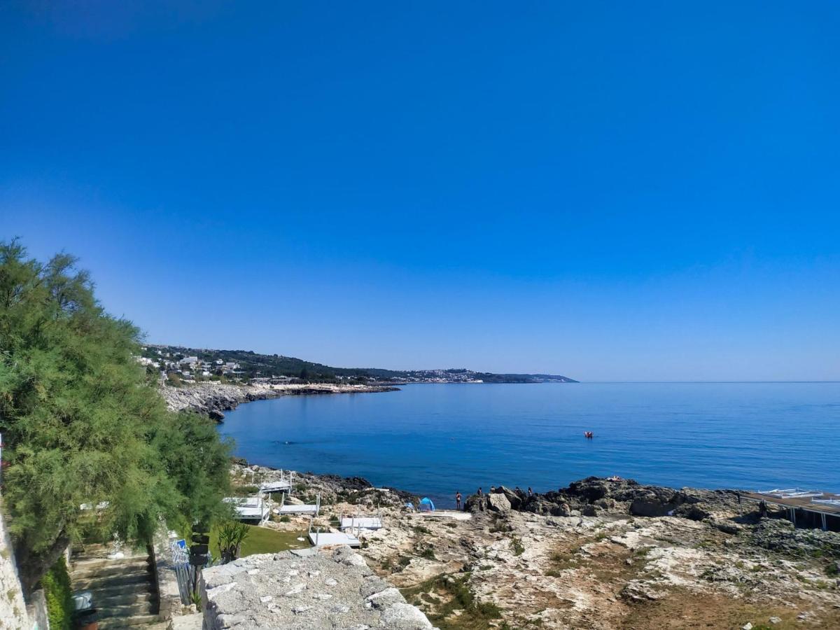 Вилла Marina Di Andrano - Alisso, Casa Vista Mare Con Parcheggio Privato E Wifi Экстерьер фото