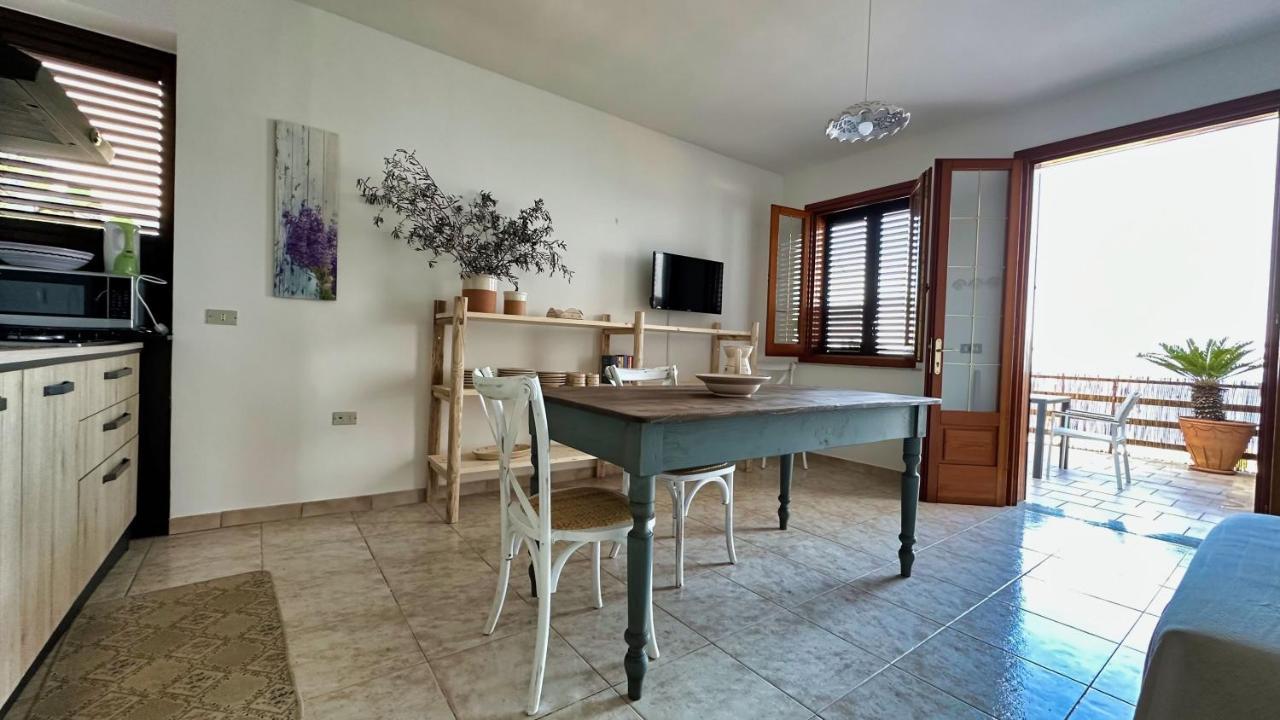 Вилла Marina Di Andrano - Alisso, Casa Vista Mare Con Parcheggio Privato E Wifi Экстерьер фото