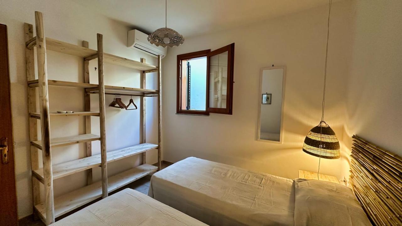 Вилла Marina Di Andrano - Alisso, Casa Vista Mare Con Parcheggio Privato E Wifi Экстерьер фото