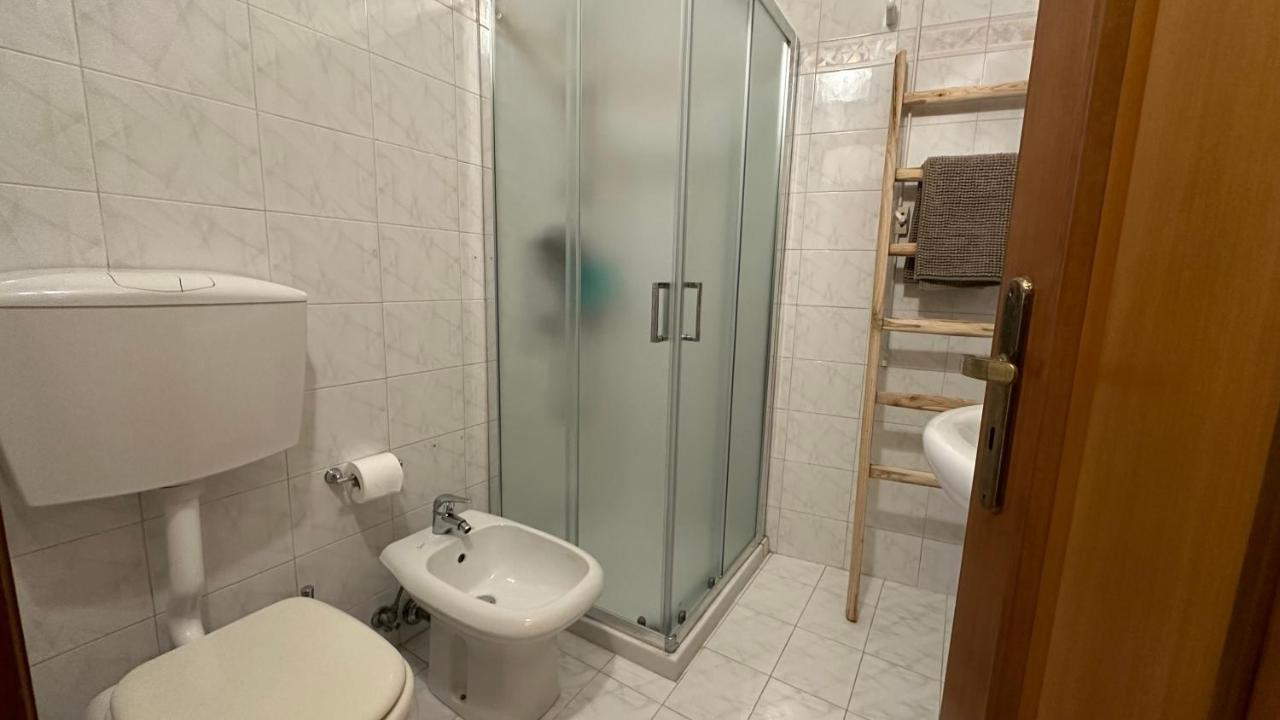 Вилла Marina Di Andrano - Alisso, Casa Vista Mare Con Parcheggio Privato E Wifi Экстерьер фото